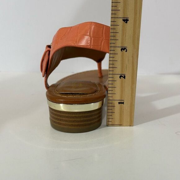 Liz Claiborne Twiggy Memory Foam Flip Flop T Strap Sandal Coral| Women Size 7 - Picture 7 of 9